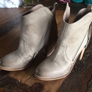 REBELS | Sable booties